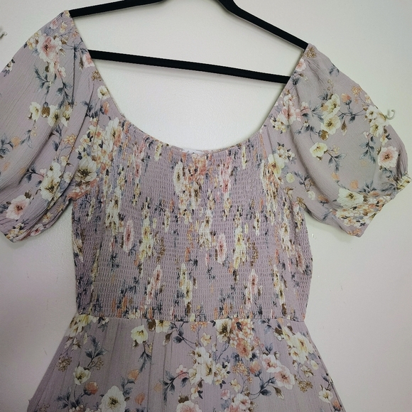 Calista lilac floral A-line knee-length puff sleeve dress, pockets,rayon, sz L. - Picture 15 of 16